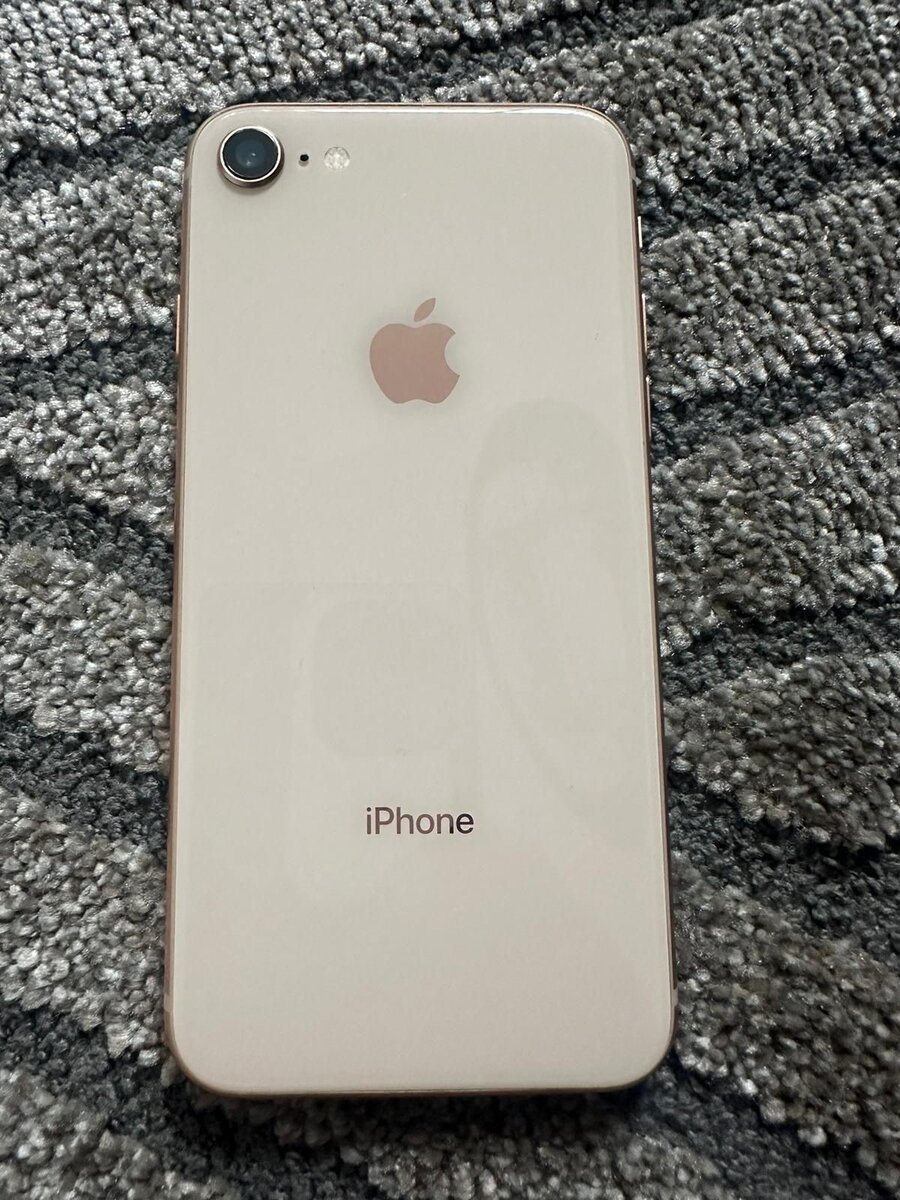 iPhone 8 - Smartphone élégant