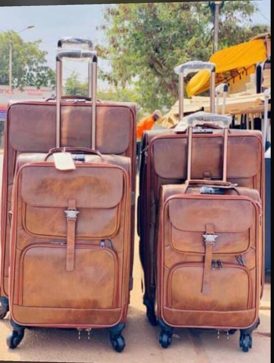 Traveling Bag /suitcase  4 set original Leather