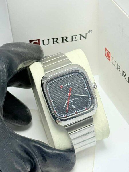 Montre CURREN