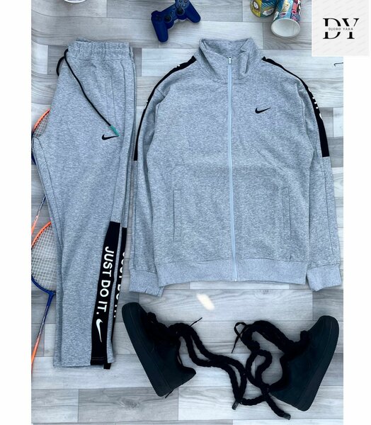 Ensemble de survêtement Nike