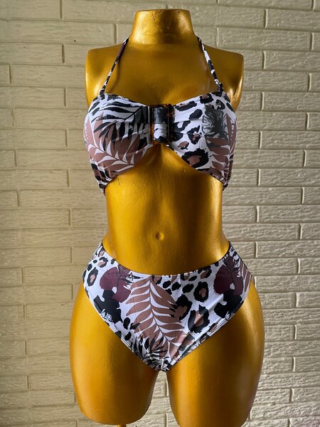 Bikini femme imprimé sable