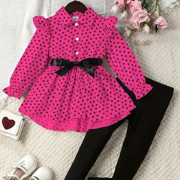 Robe en noir et blanc florale