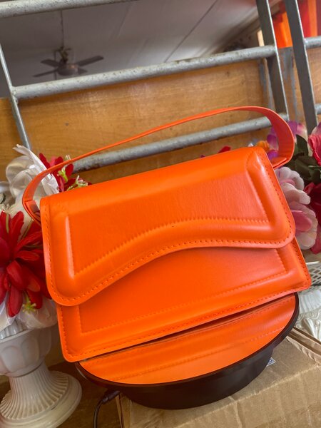 Sac à main en cuir vif