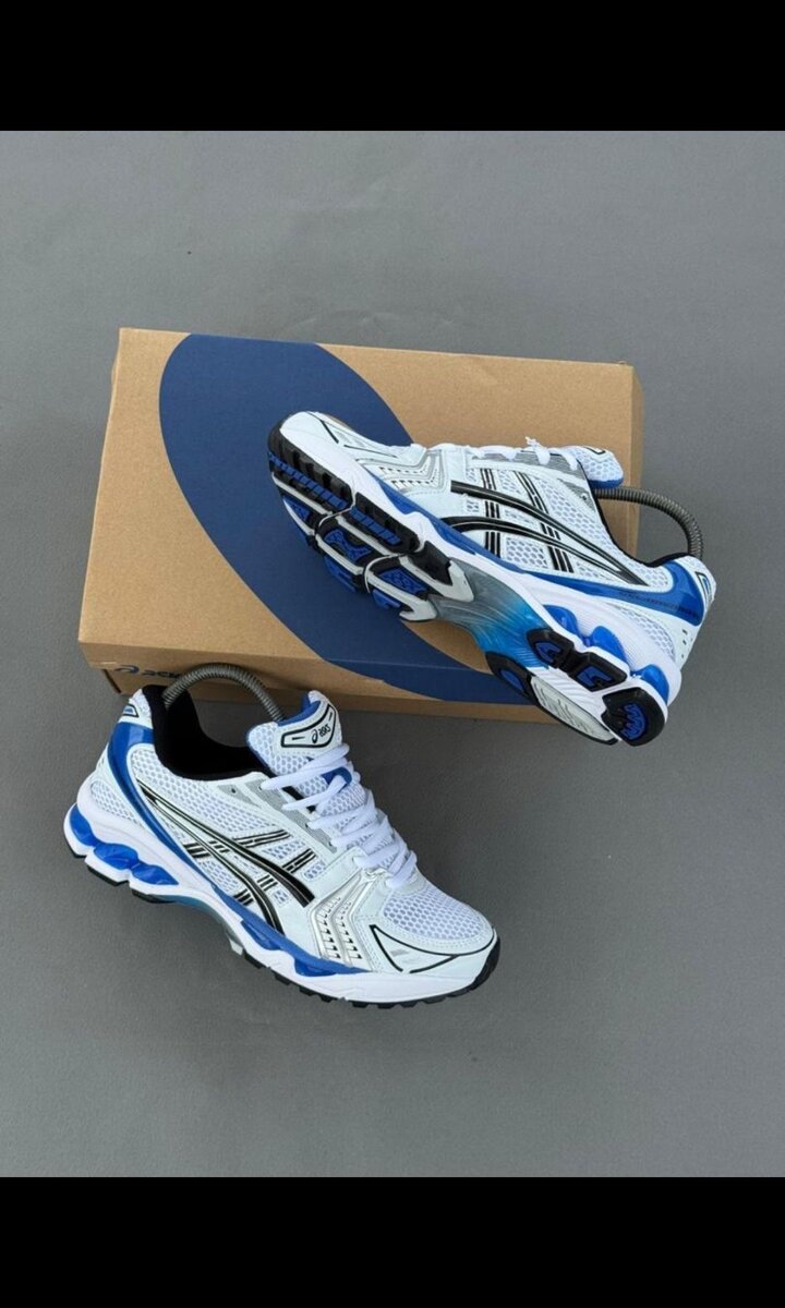 Baskets ASICS colorées