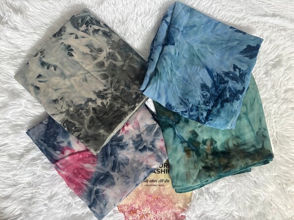 Voile en mousseline teintées