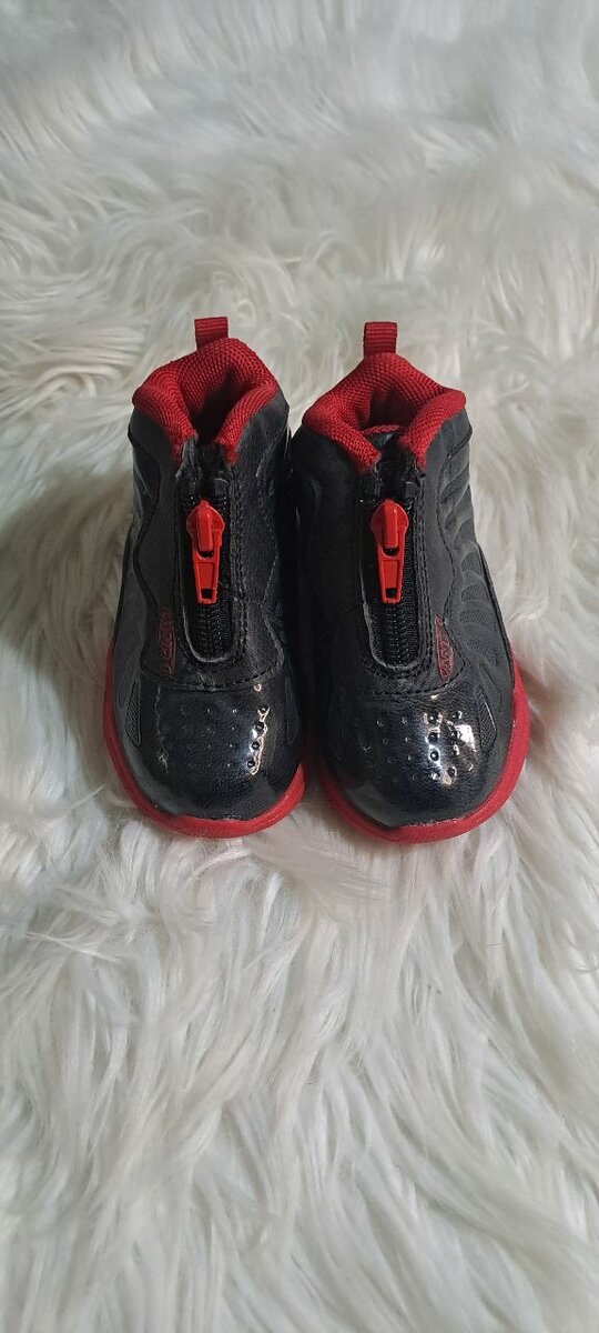 Chaussures enfants colorées