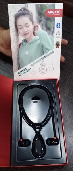 Necklace style Blutooth neckband