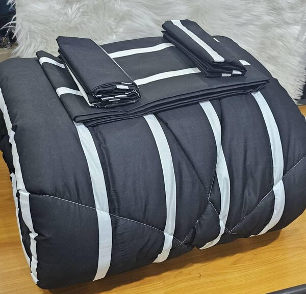 Blanket, pillowcase and bedsit