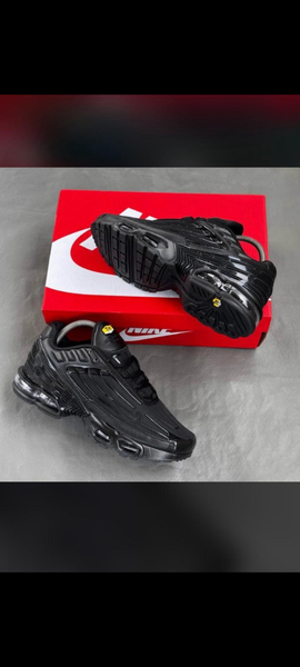 Sneakers noirs tendance