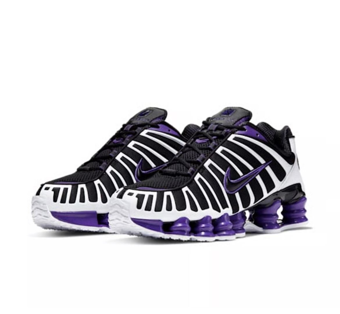 Baskets Nike Shox Noir Violet