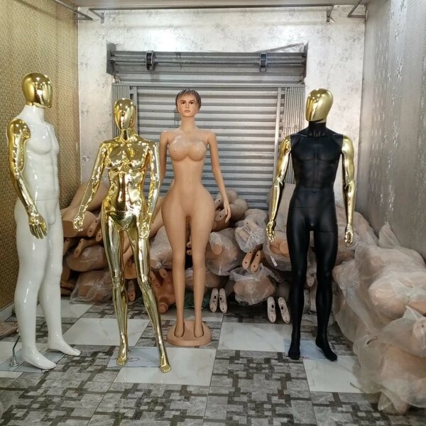 Unisex clothing and accessories, mannequin etc