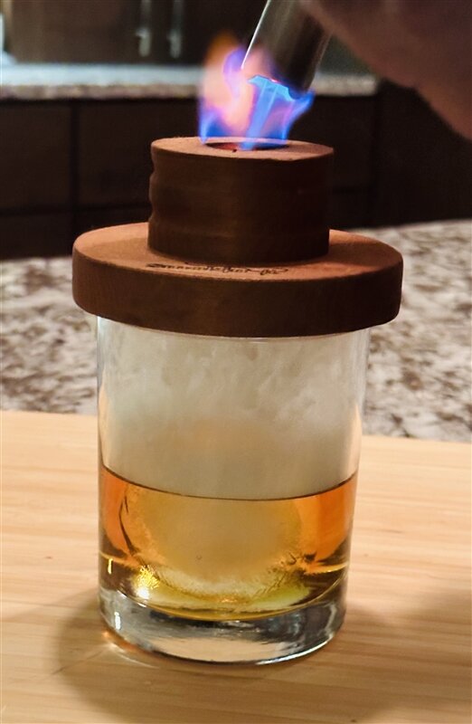 Couvercle en bois pour fumoir