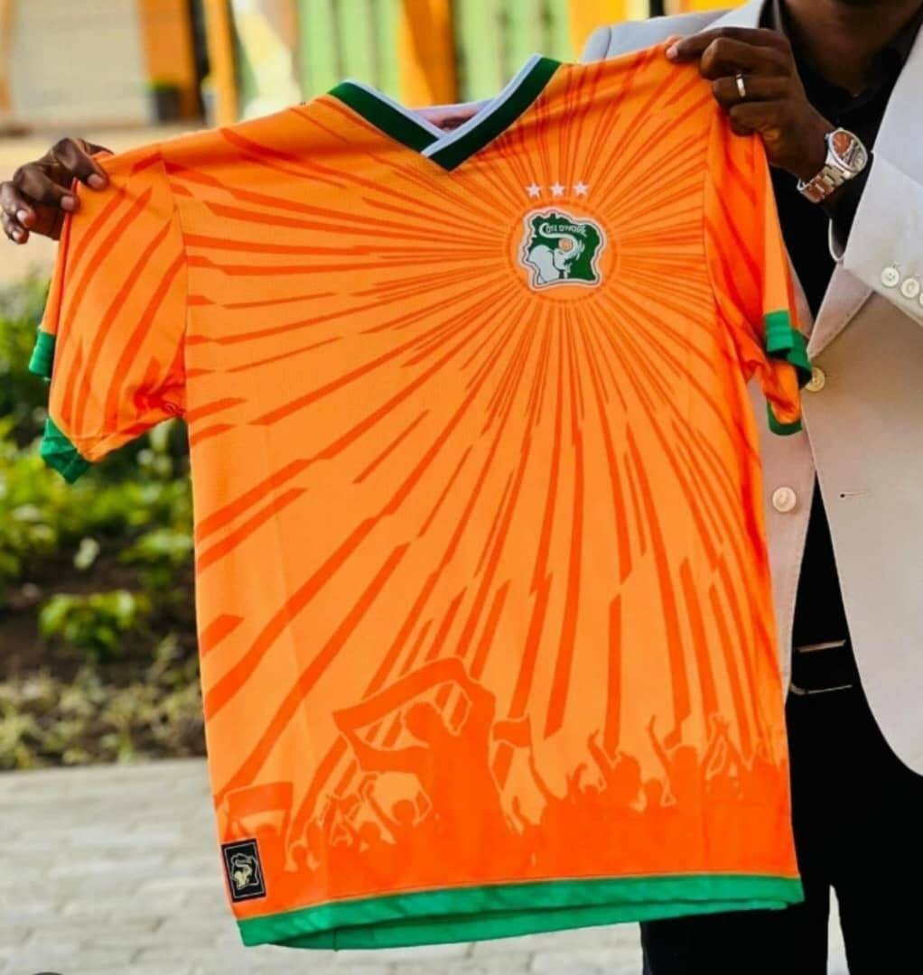 Maillot de Foot Orange