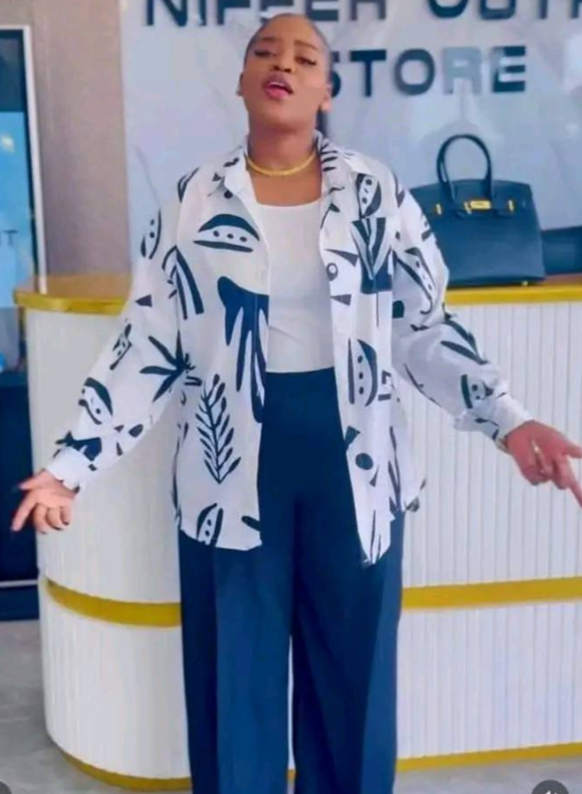 Traje de dos piezas para mujer