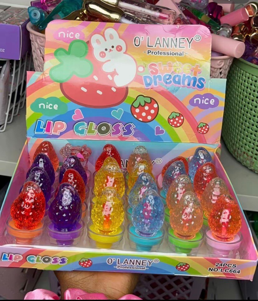 Bomme a lèvre et gloss