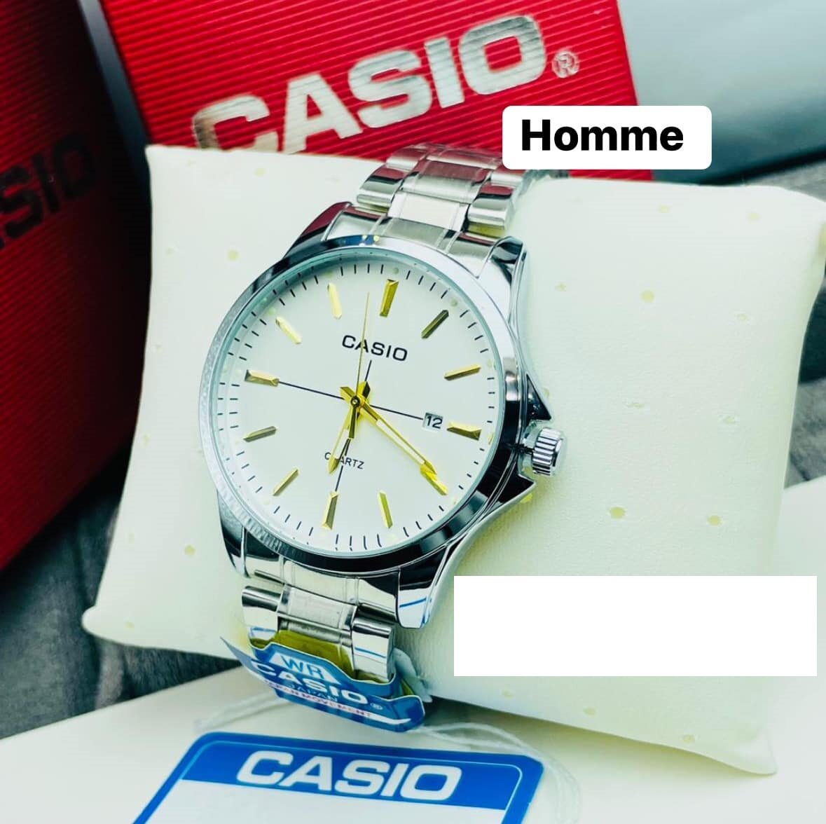 montre-bracelet casio blanc