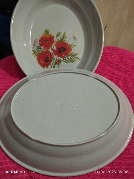 Assiettes en mélamine florales