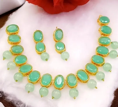 Beautiful Stone earings and necklace jewelry set