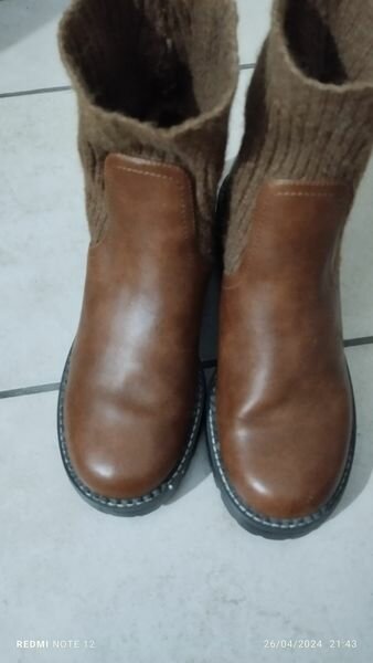 Boots femme cuir  39-40