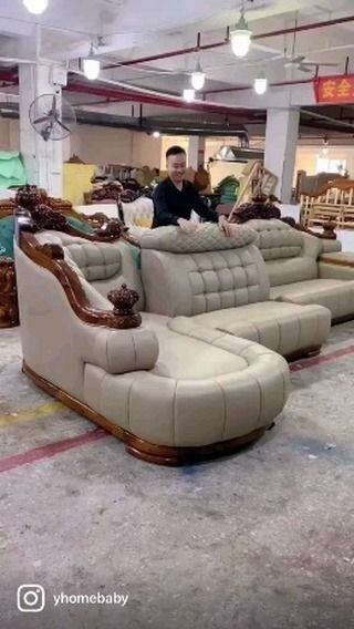 Ensemble canapé et fauteuils modernes