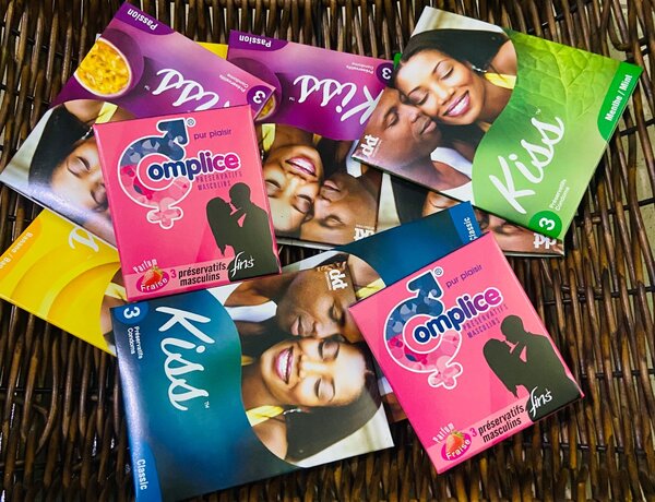 30 Préservatifs (10 paquets )