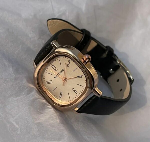 Montre femme élégante