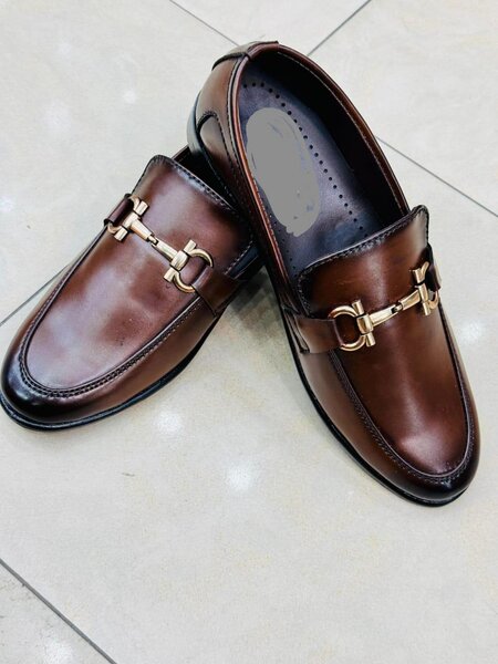 Men leather shoes