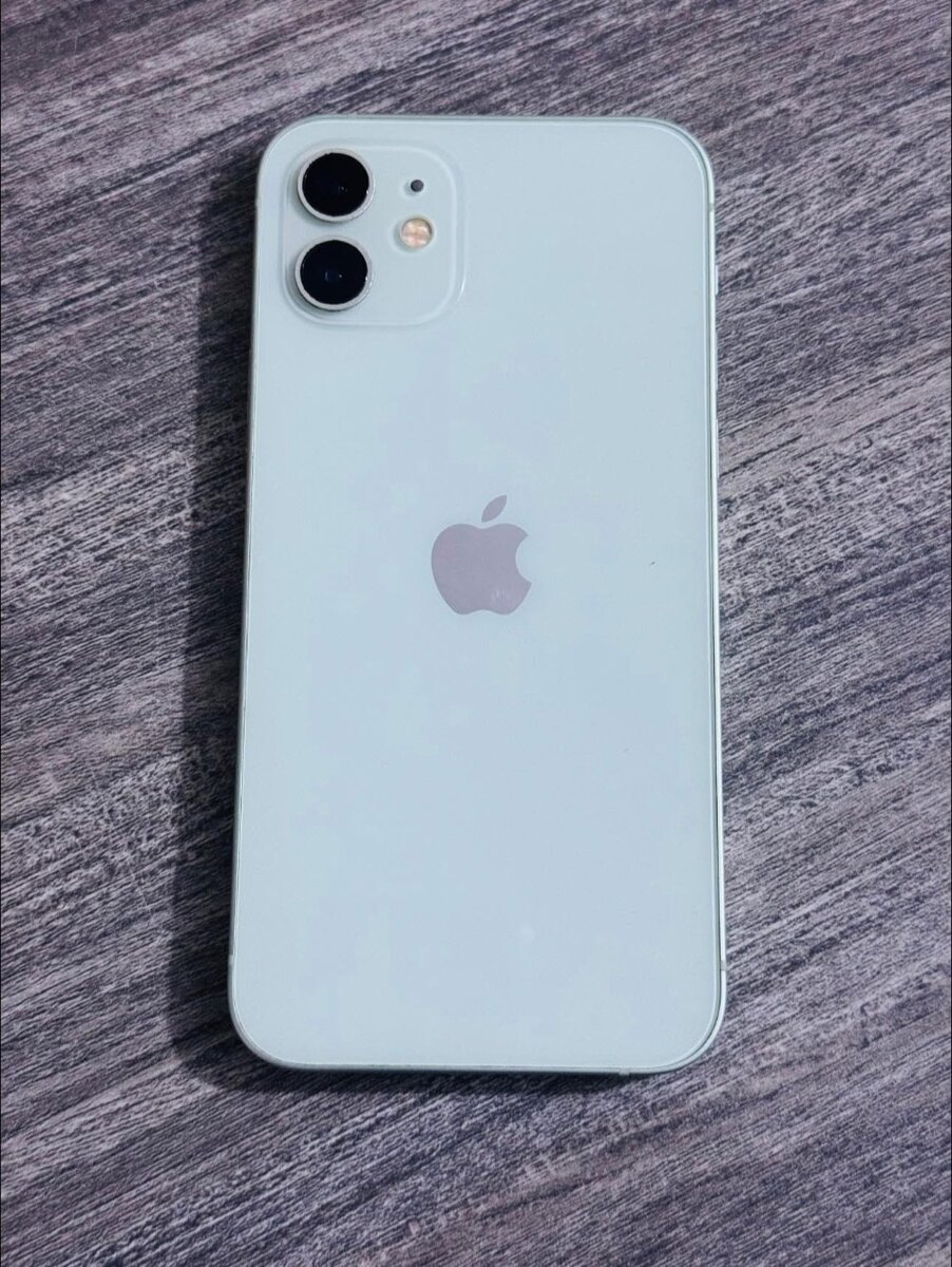 iPhone 12 64gb ( vendu avec re
