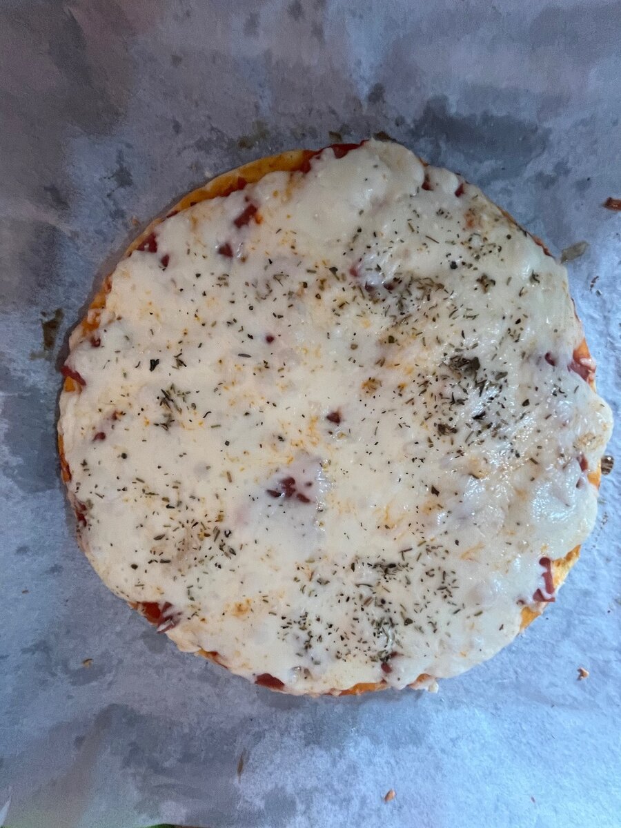 Pizza jambon champignon fromag