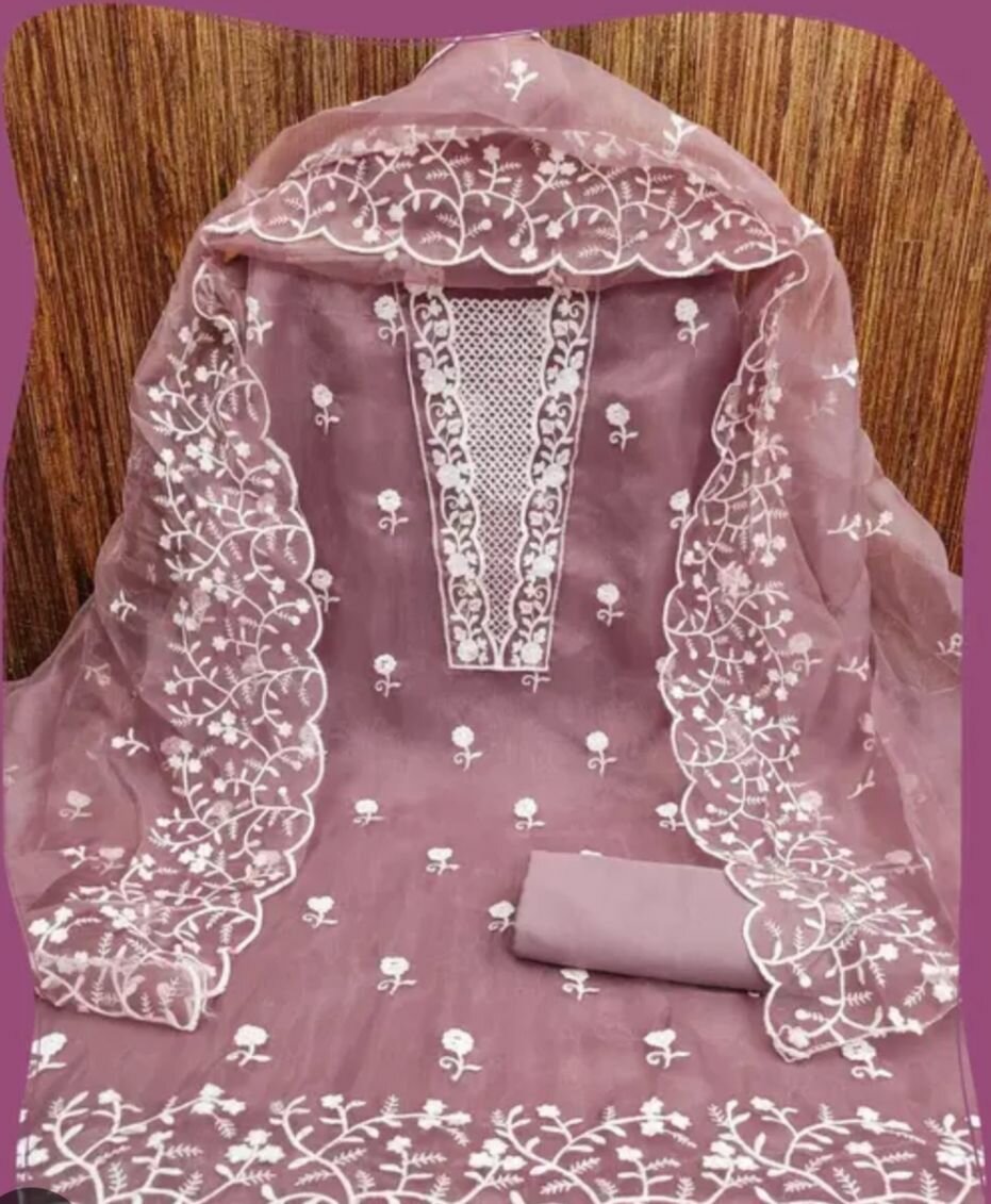 Ladies suit