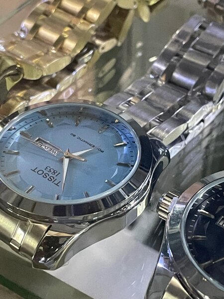 Montres de luxe élégantes