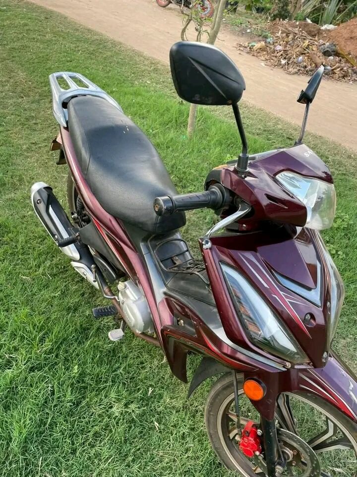 Moto urbaine élégante