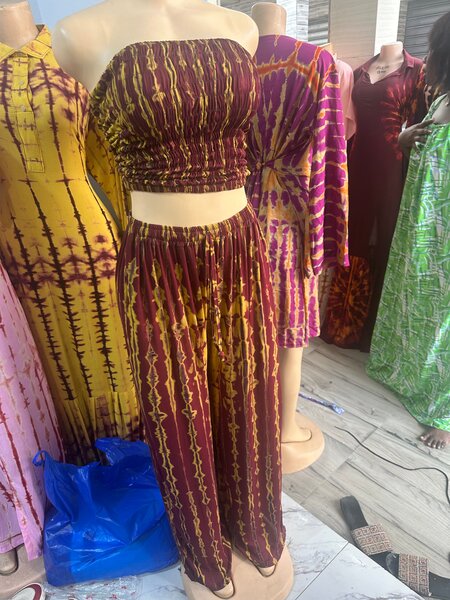 Tenue colorée une pièce