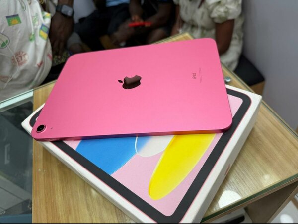 iPad Rose Élégant 64Go
