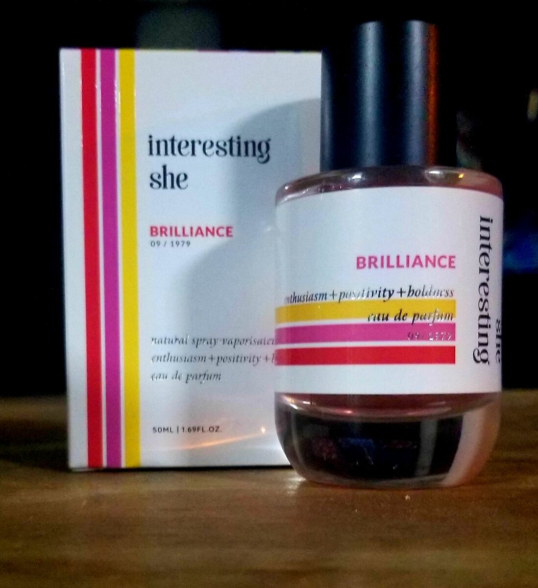 Parfum interesting she