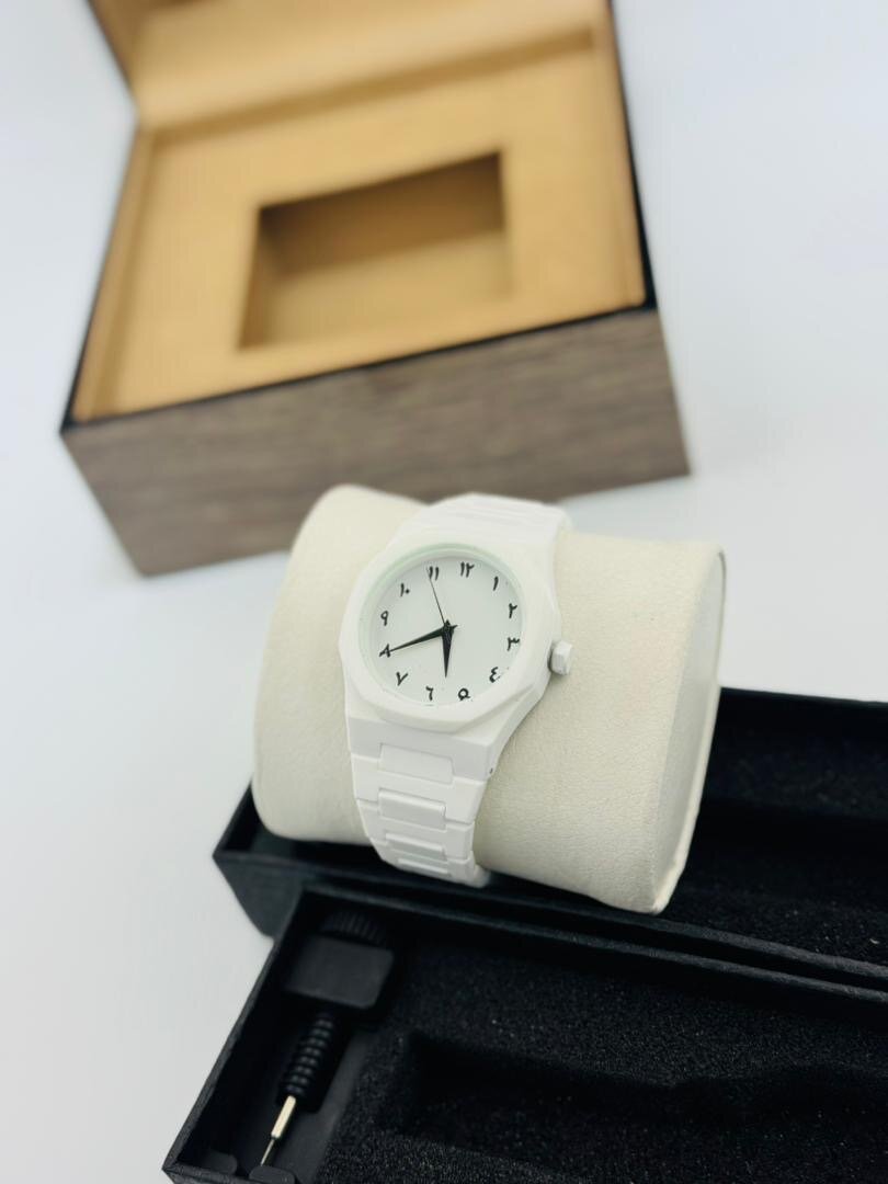 Montre élégante moderne