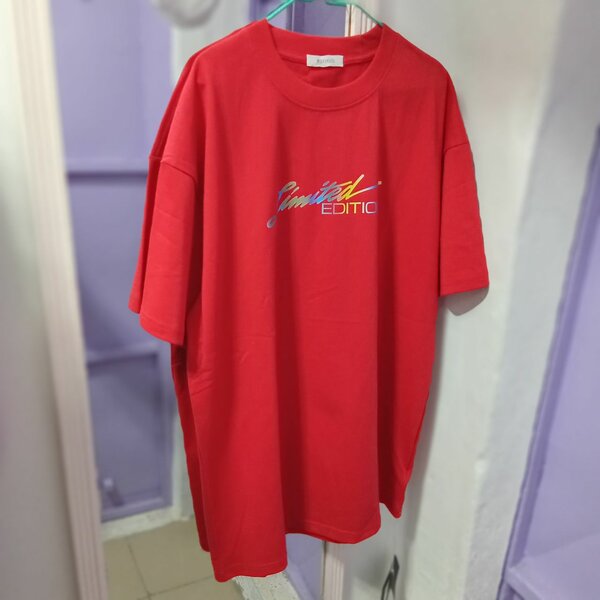 T-shirt moderne imprimé unisexe