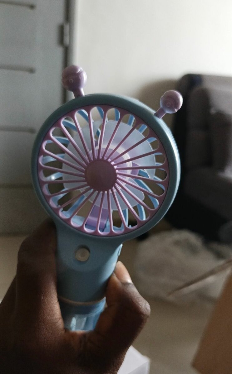 Mini ventilateur avec brumisat