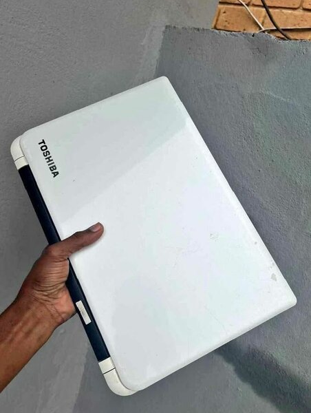 Ordinateur Portable Toshiba Blanc
