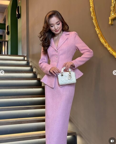  Твидовый костюм 