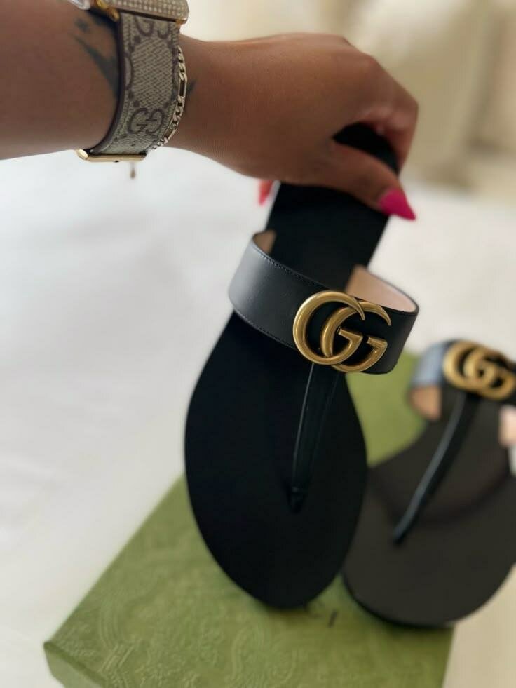 Sandales en cuir élégantes