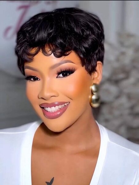 Perruque courte élégante