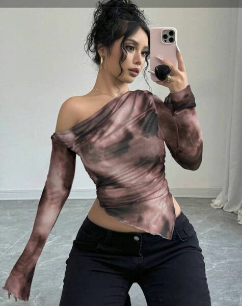 Top asymétrique imprimé