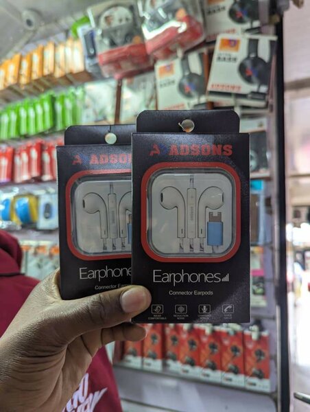 Adsom earphones