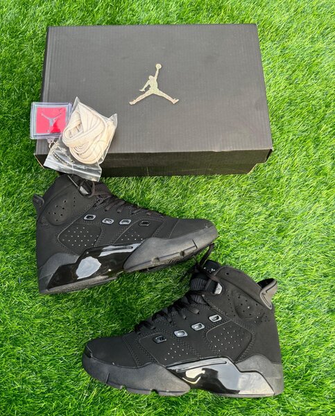 Jordan rétro 16