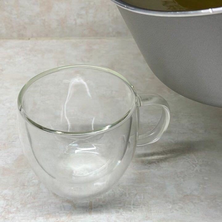 Grande tasse en verre