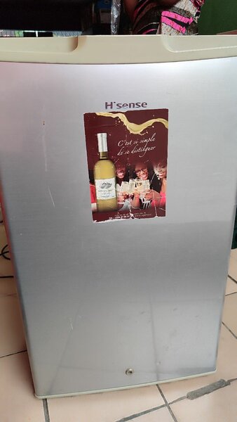 Réfrigérateur Hisense.