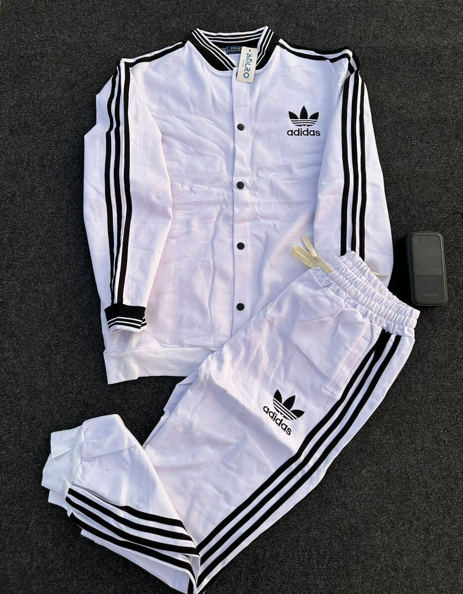 Complet survêtement Adidas