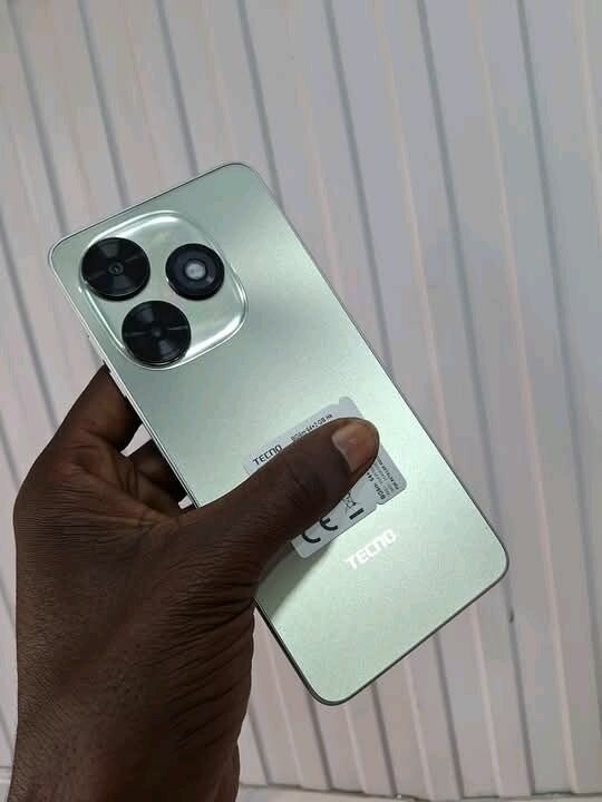 Smartphone Tecno moderne