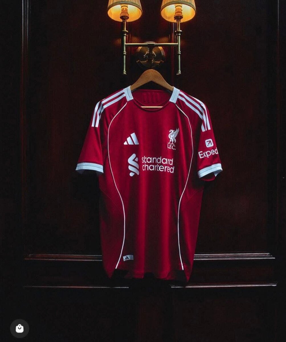 Maillot de football rouge Adidas